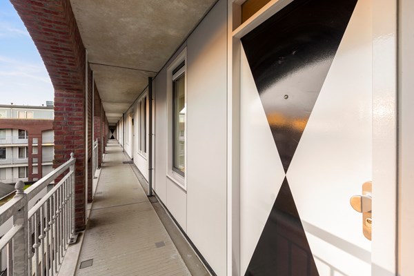Medium property photo - Van Hallstraat 695, 1051 HG Amsterdam